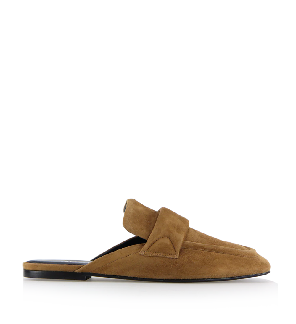 Charlie mule, camel ruskind