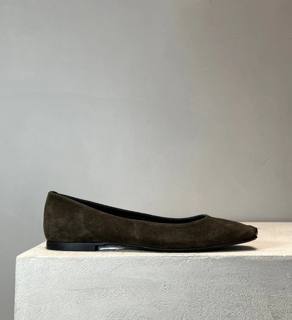 Sample, ballerina, army ruskind, str. 37