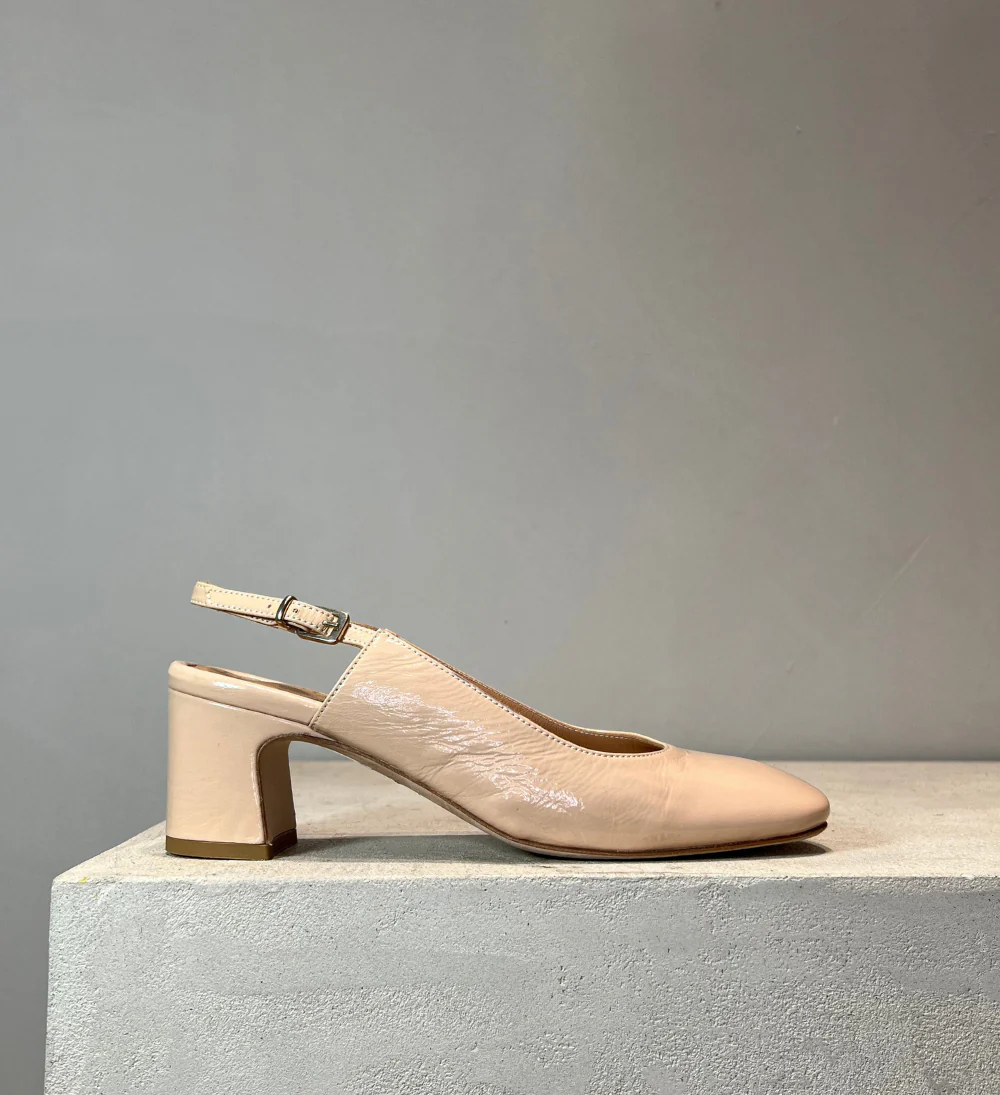 Sample, pumps, nude lak, str. 37