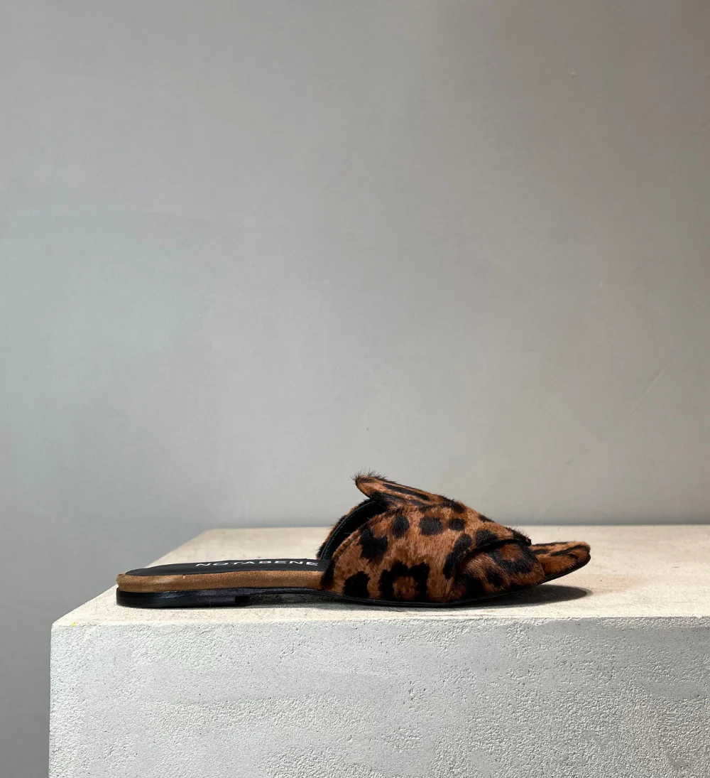 Sample, slippers, leopard kohår, str. 37